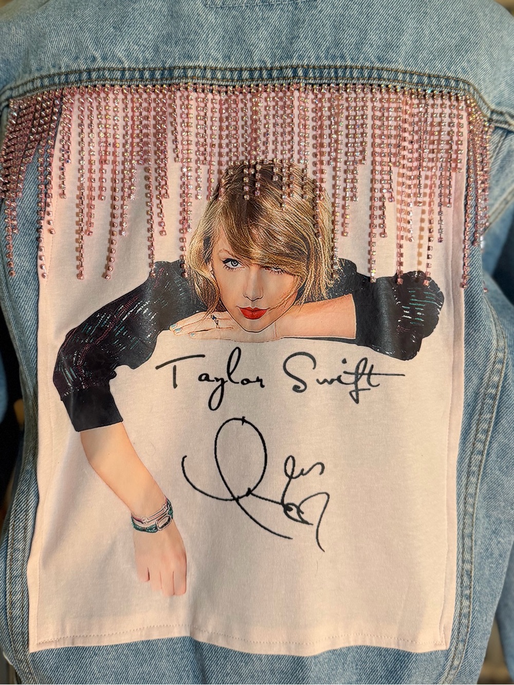 Custom Taylor Swift “Eras” Denim Jacket Oversize Vintage Hard Rock Cafe Swiftie - Picture 9 of 13